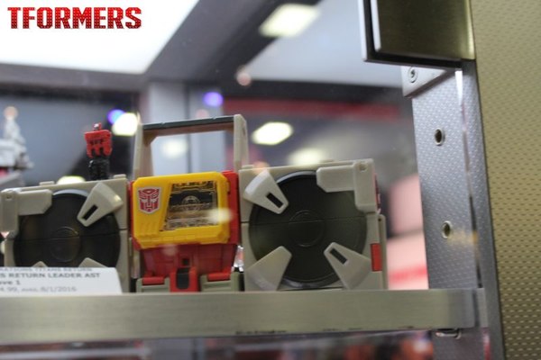 SDCC 2016   Generations Platinum Series And Titans Return Preview Night Display 112 (112 of 157)